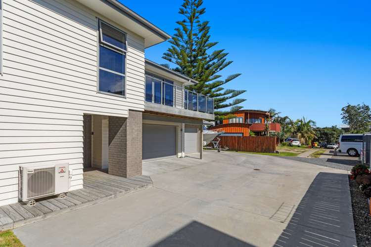 11 Commodores Close Coastlands_21