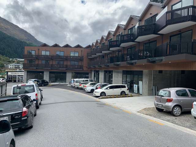 T4/133-139 Hallenstein Street Queenstown_2