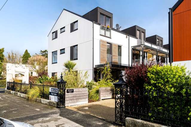 7/25 Alva Street Dunedin Central_1