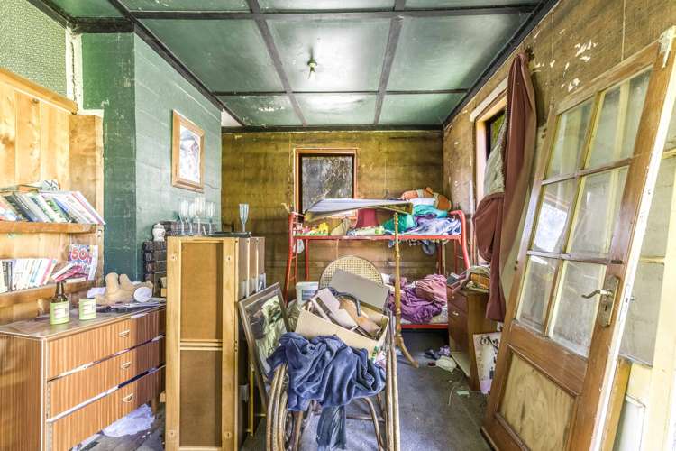 12 Ettrick Street Nightcaps_12