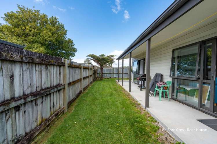 8 and 8a Sare Crescent Fairfield_19