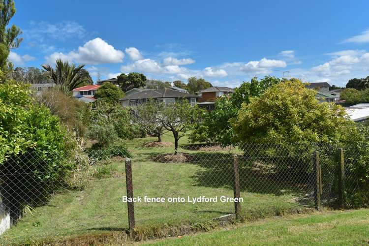 25 Felgrove Street Glendene_29