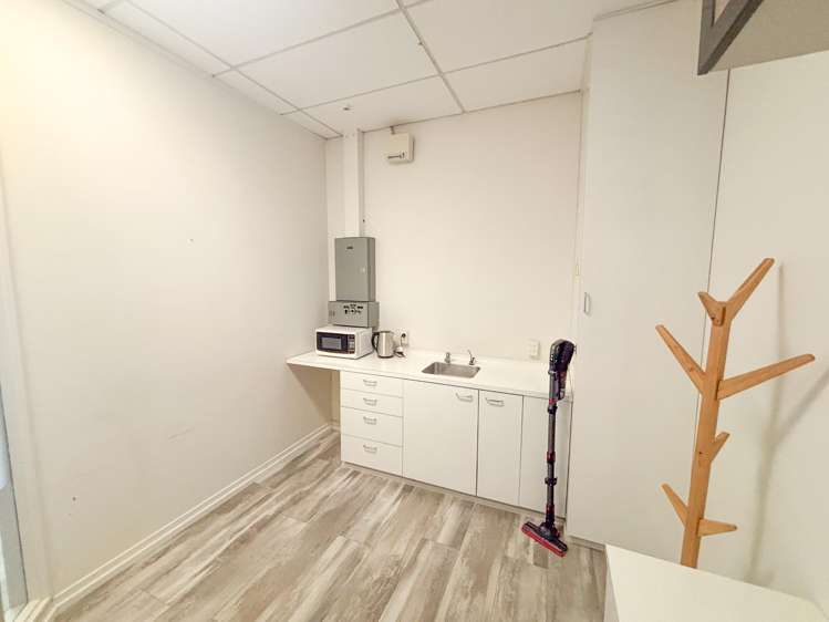 16-20 The Square Ground Floor Palmerston North_4