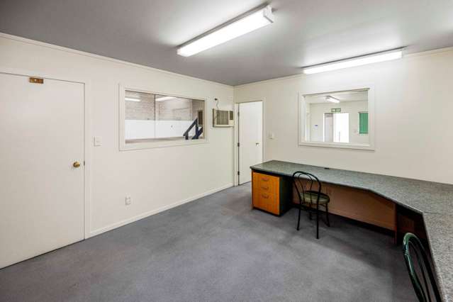 Unit B/37 Forge Road Silverdale_4