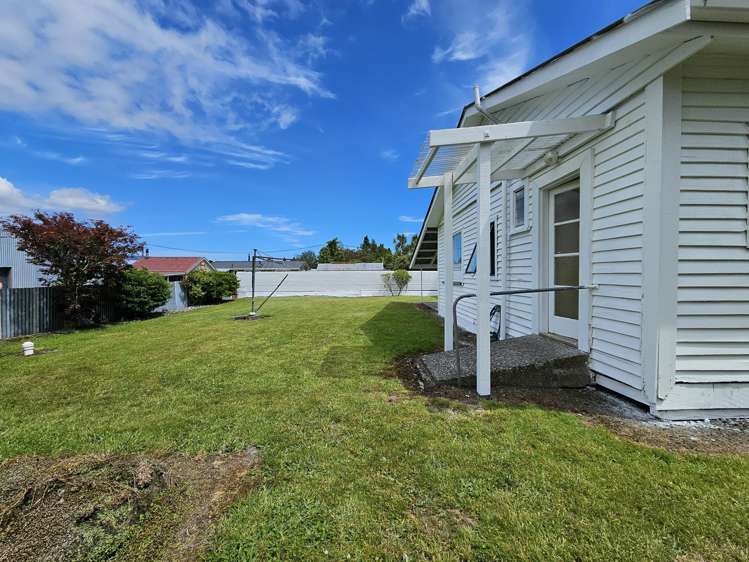 15 Main Road Whataroa_18