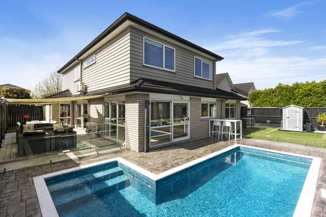 Modern Family Oasis in Karaka Lakes