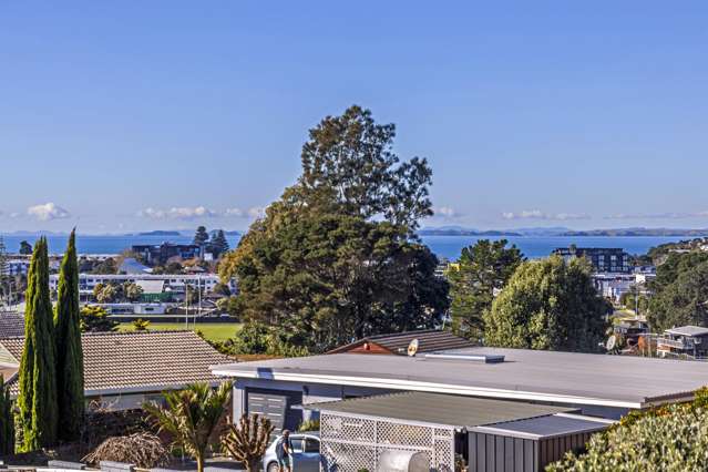 137 Stapleford Crescent Browns Bay_2