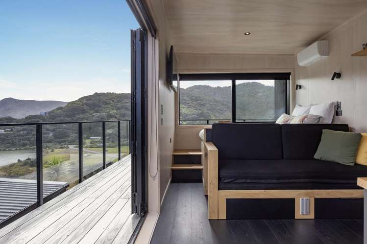 21 & 21a Beach Valley Road Piha_34