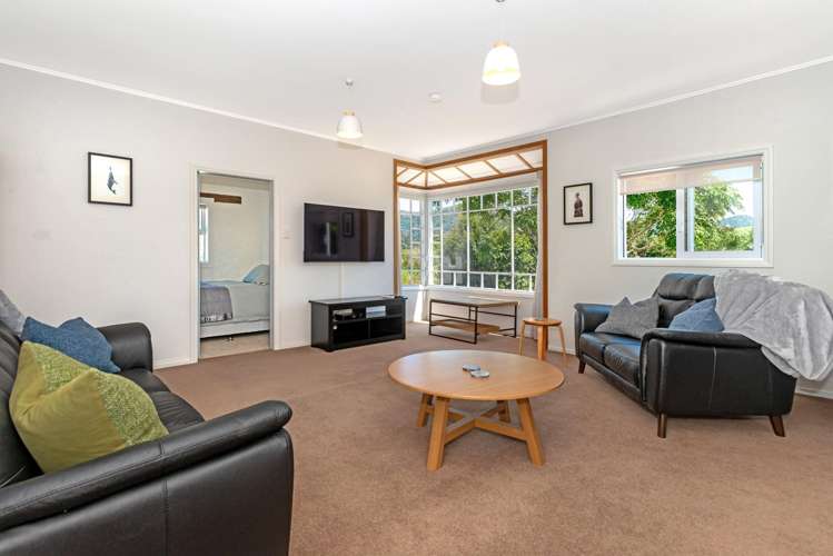 27 YMCA Road Māhia_9