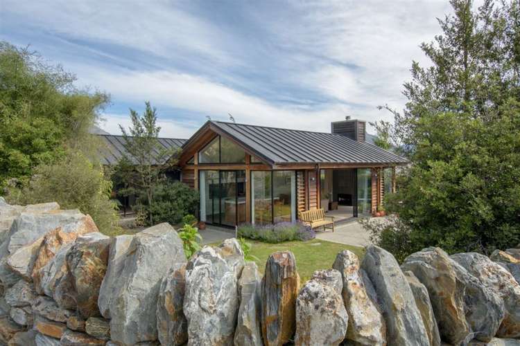 2 Rannoch Drive Jacks Point_15