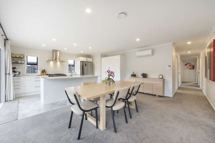 1 Serenity Crescent Kelvin Grove_15