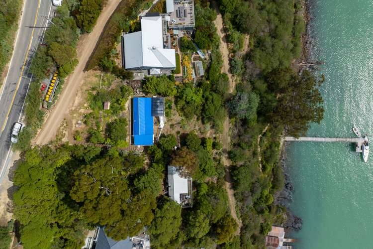 301 Marine Drive Charteris Bay_19