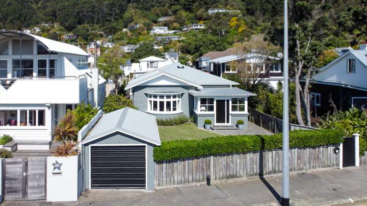 23 Marine Parade Eastbourne_25