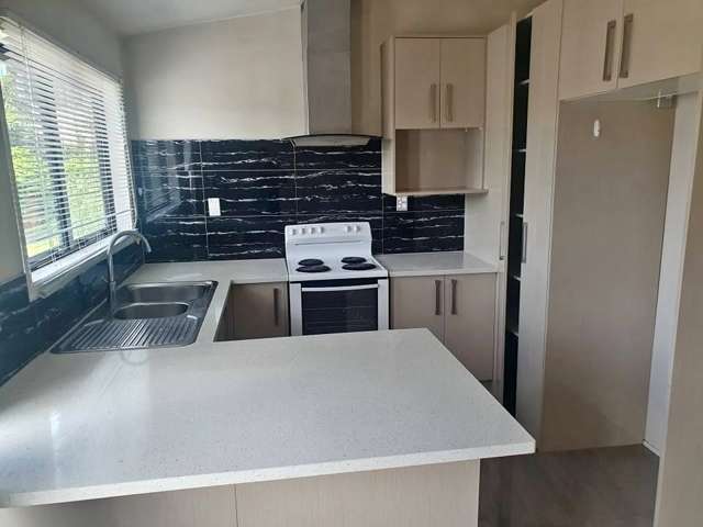 B/7 Sutton Crescent Papatoetoe_1