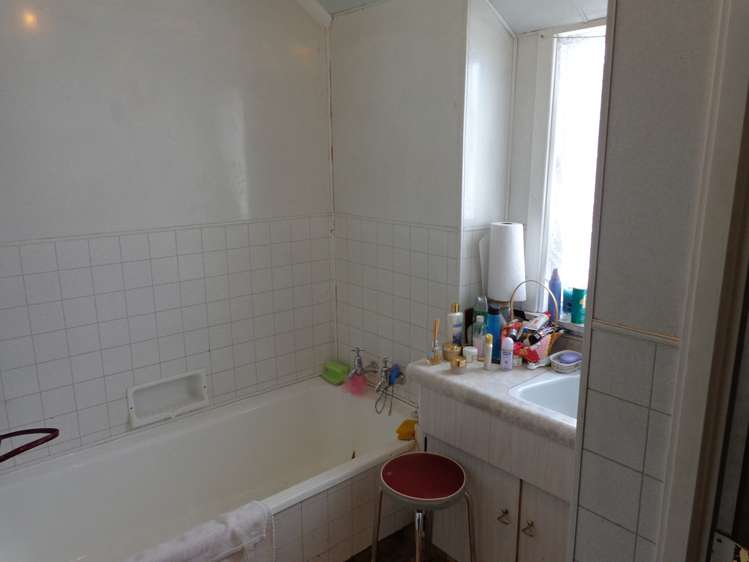 18 John Street Balclutha_12