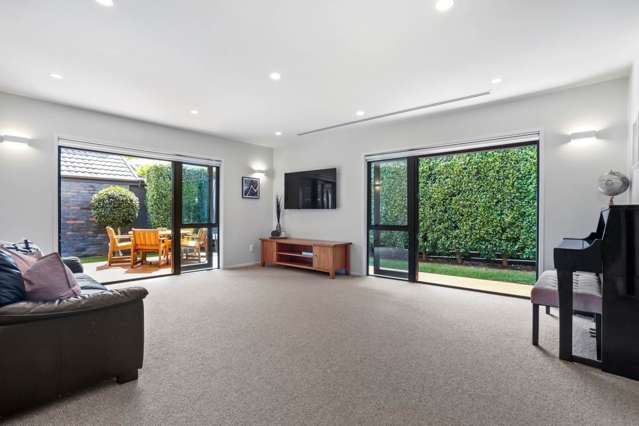 2/45 Turama Road Royal Oak_3