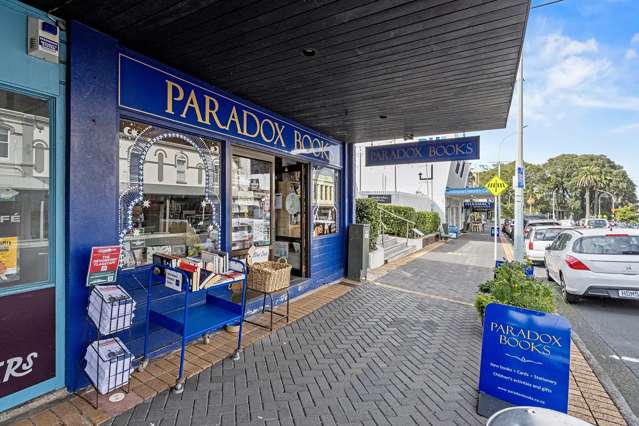 30 years of Proven Retail