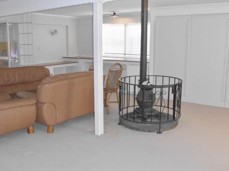 55 Gordon Avenue Forrest Hill_11