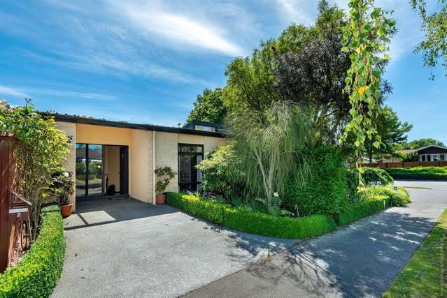 Spacious Ilam family home - short term