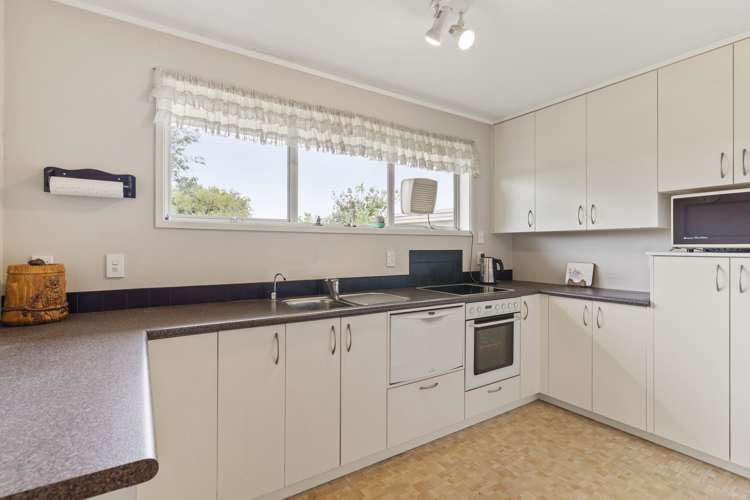 78 Gossamer Drive Pakuranga Heights_19