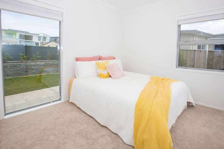 14 Sue Dow Lane Aotea_15