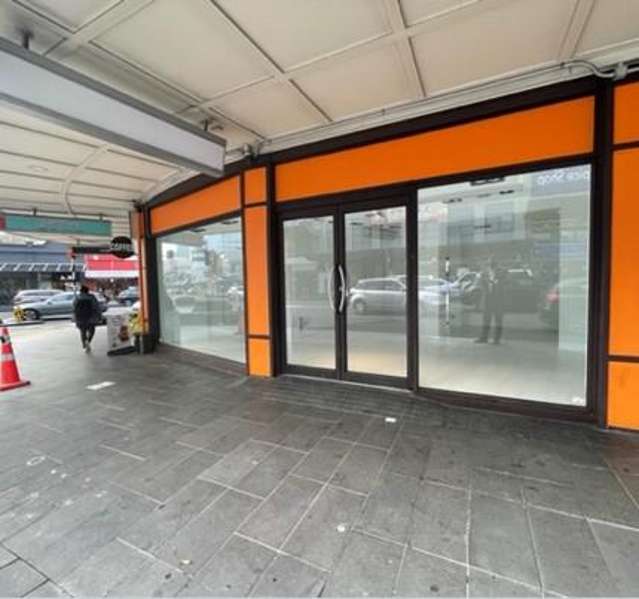 Broadway Corner Retail
