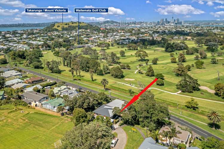 6 Morrison Avenue Devonport_26