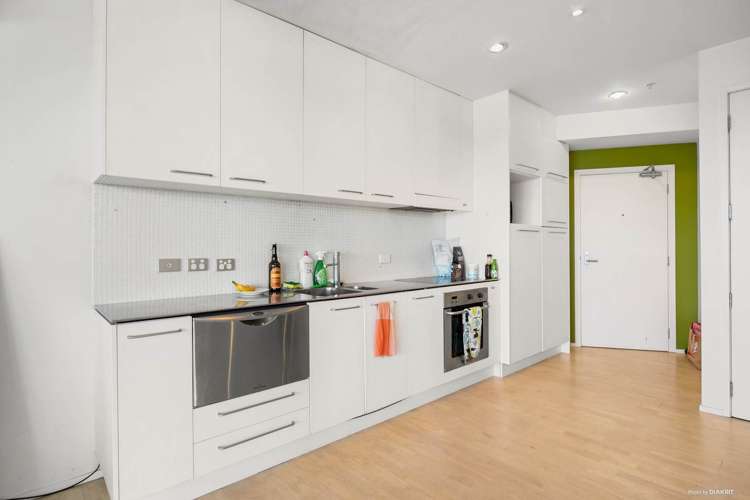 1407/30 Beach Road Auckland Central_7