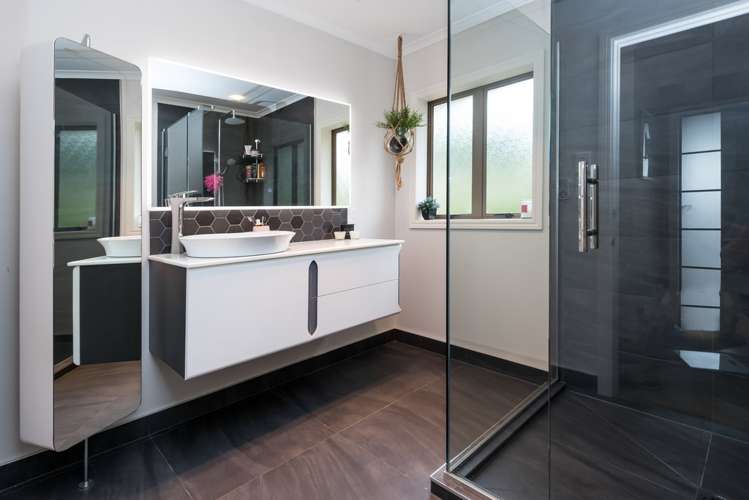 197 Drury Hills Road Drury_16