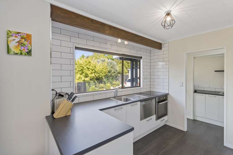 27 Matipo Crescent Pukete_6