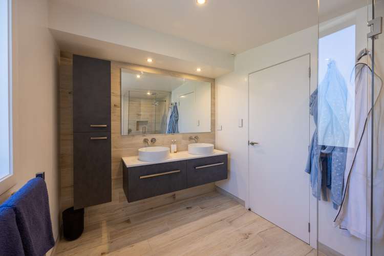 46 Kingston Street Albert Town_21