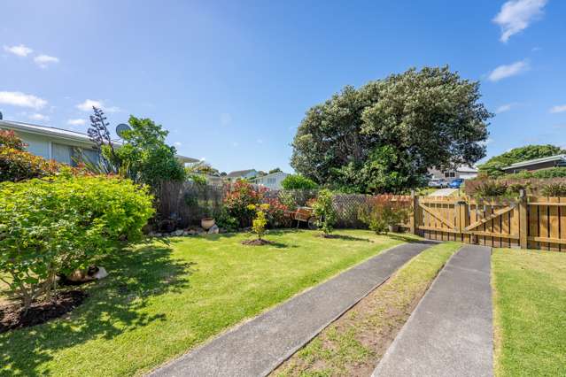 8A Simcox Street Otaki Beach_3