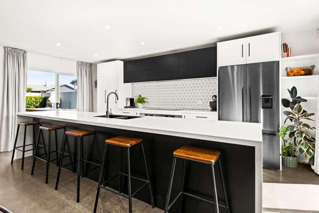 34 Arbuckle Road Frimley_3