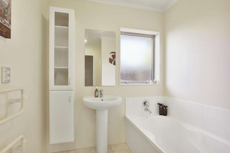 9 Panckhurst Drive Woodend_17