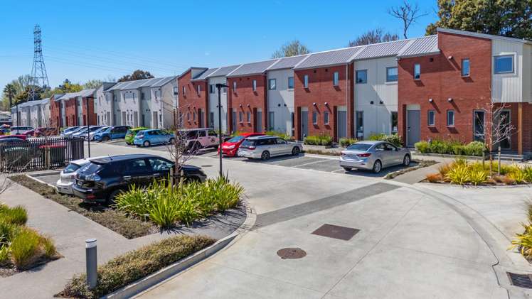 65 Te Ara Wai Mangere East_8