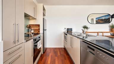 412/57 Mahuhu Crescent_4