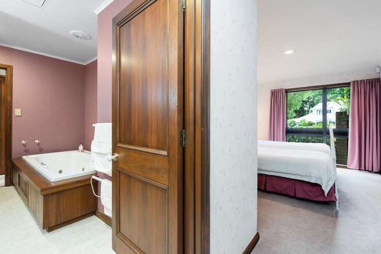 238 Fairway Drive Kamo_12