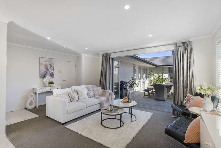 11 Kaki Lane Takanini_2