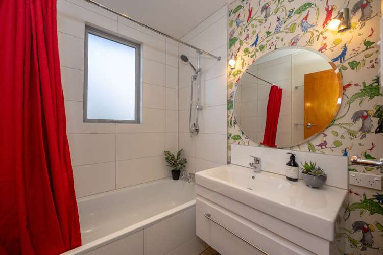 130 Lagoon Avenue Albert Town_16