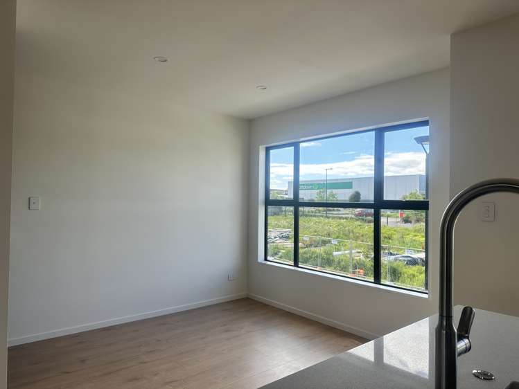 13 Mataitai Rd Hobsonville_4