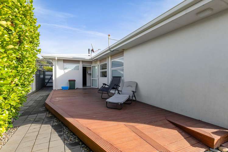 16 Egmont Street Patea_24