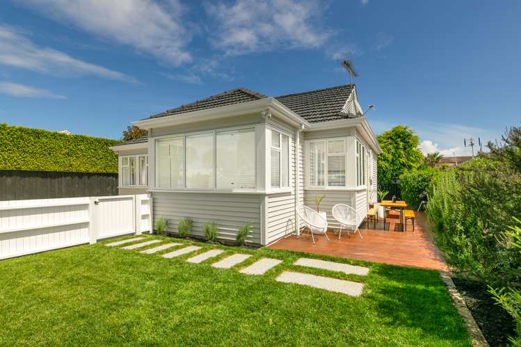 6 Walford Road Point Chevalier_11