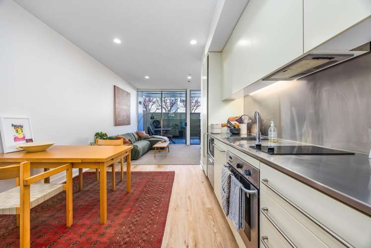 105/22 Fisher Point Drive Freemans Bay_8