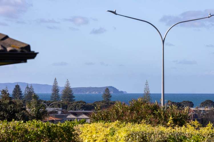 111 Grovenor Drive Orewa_10