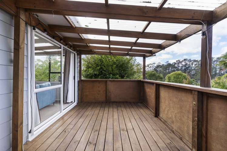 6 Lowell Place Massey_19