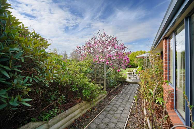 25 Spence Avenue Otatara_23