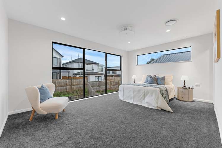 12 Greenstead Close Flat Bush_14