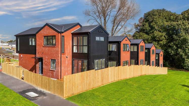 13 Torino Street Pt England_1