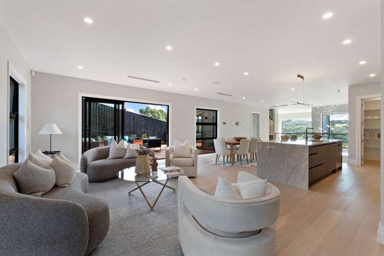 9 Halcyon Bay Lane Orewa_1