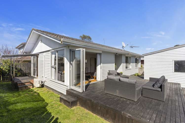 6 Archmillen Avenue Pakuranga Heights_13
